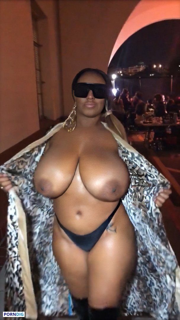 aine jones add Persephani Porn photo