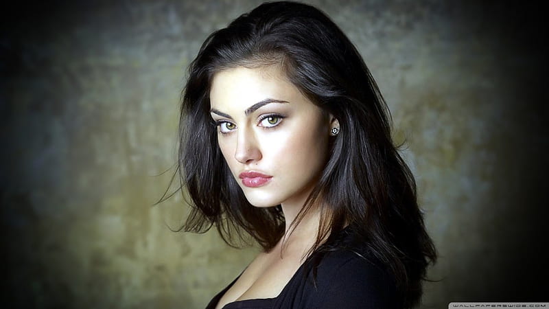 deejay akash add Phoebe Tonkin Sexy photo