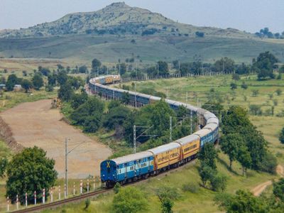 brad tompson add Running A Train On Girlfriend photo