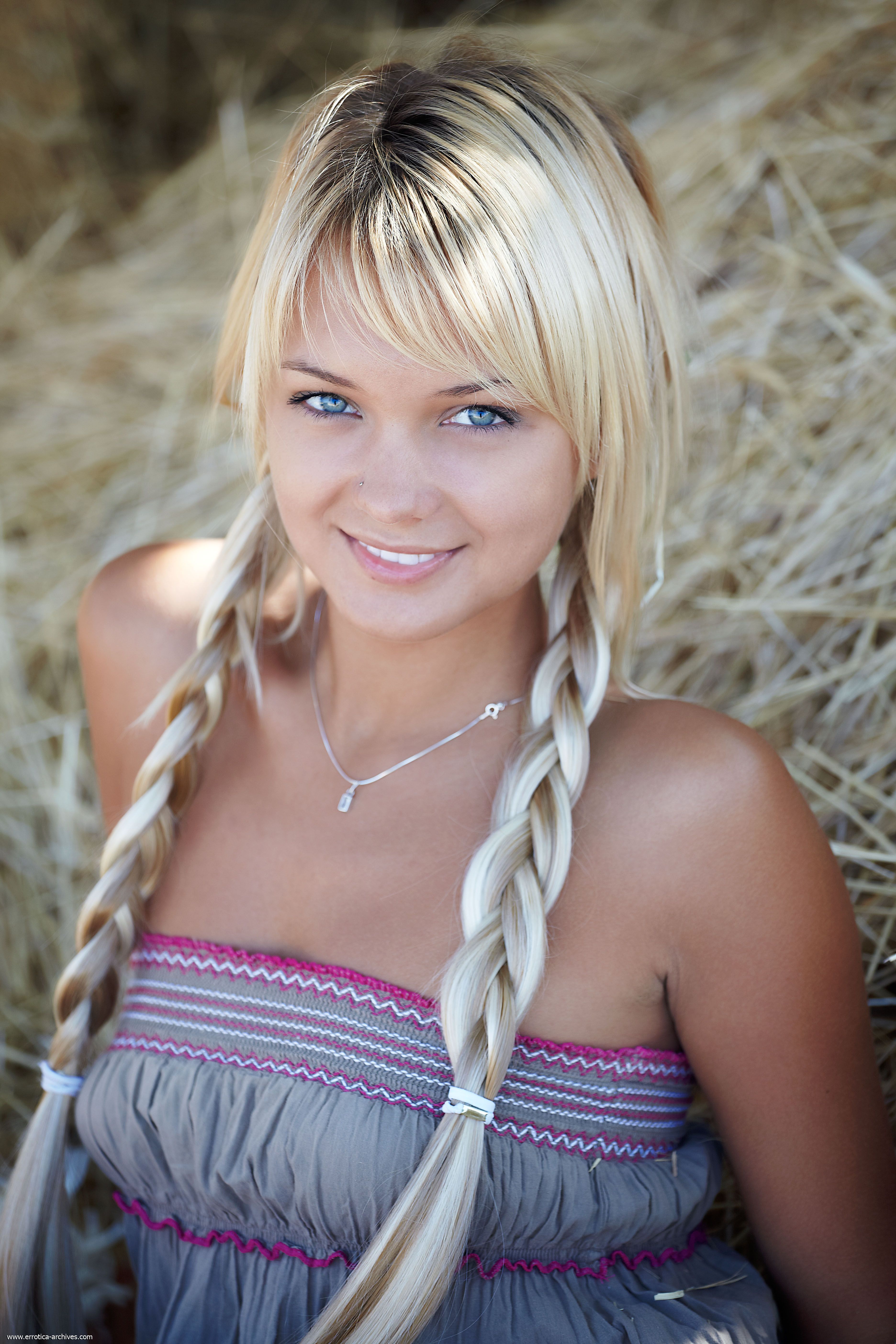 dailyn rodriguez add Sexy Naked Blonde Woman photo