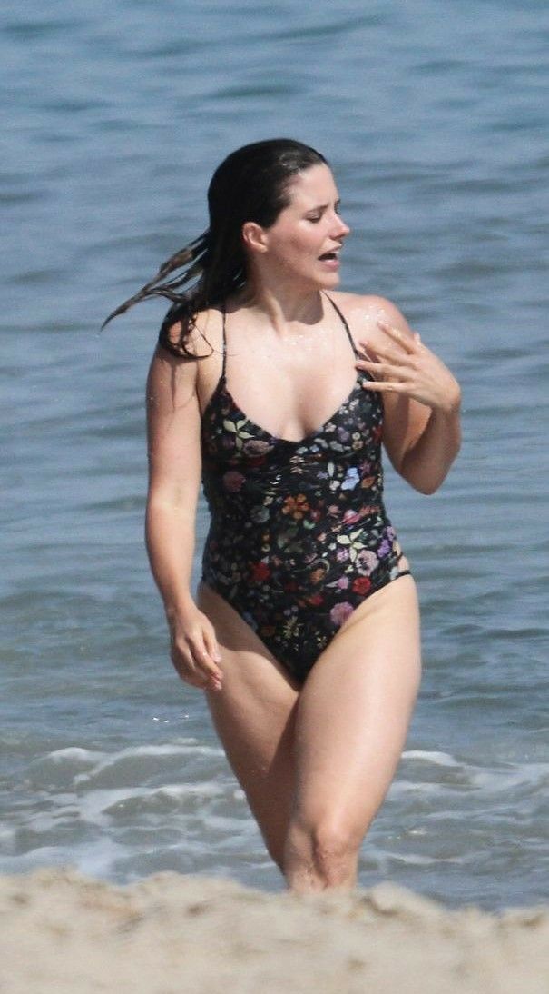 ashley woodle add Sophia Bush Bikini photo