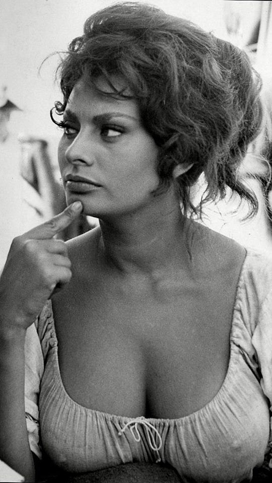 brian bolman add Sophia Loren Boobs photo