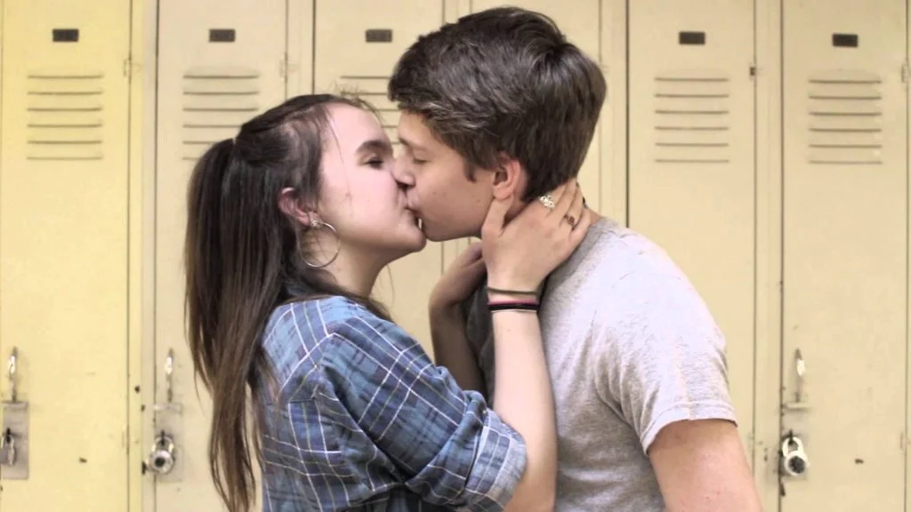 donavan low add Teenagers Kissing Porn photo