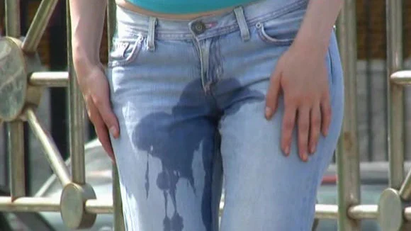 daniela godoy add Wetting Her Jeans photo